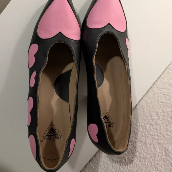 Black and Pink Heart Women's Shoes - Picture 5 of 11